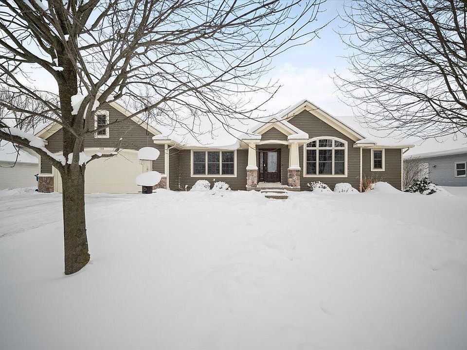 1st image of 738 Fieldstone Dr
