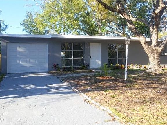 3rd image of 2118 Barcelona Dr