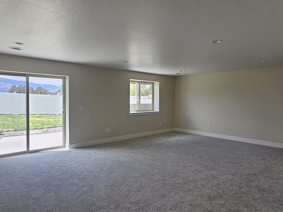 2nd image of 2713 Skyview Ln #3