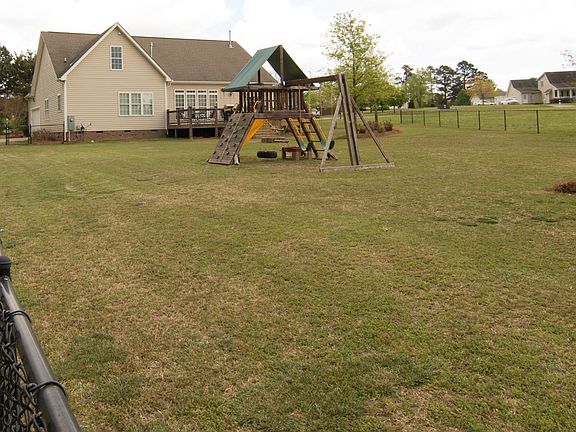 5th image of 135 Williamston Ridge Dr
