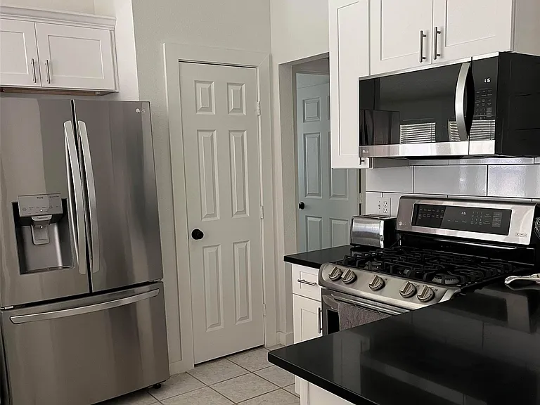 2238 Pine Cone Dr — Photo 12