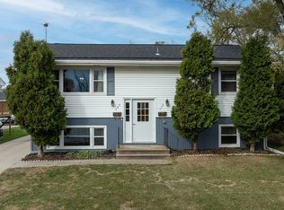 540 3rd Ave, Marion, IA 52302