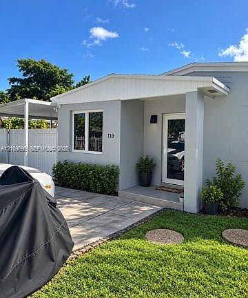 4th image of 110 NW 120th Ter