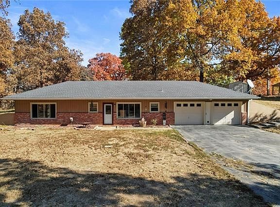 2nd image of 14600 Reynolds Ln