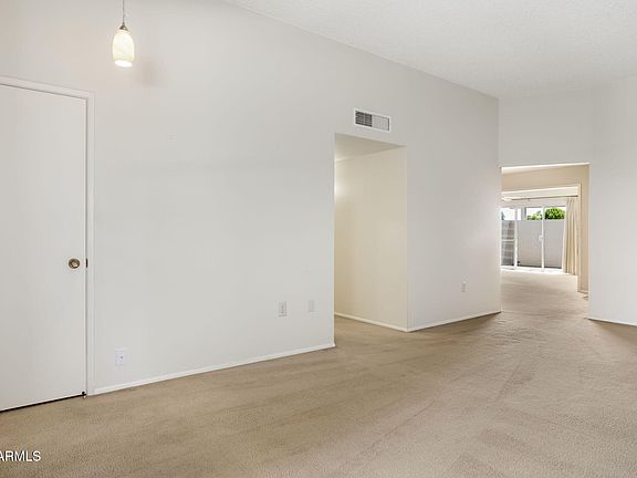 4th image of 9967 W HAWTHORN Drive