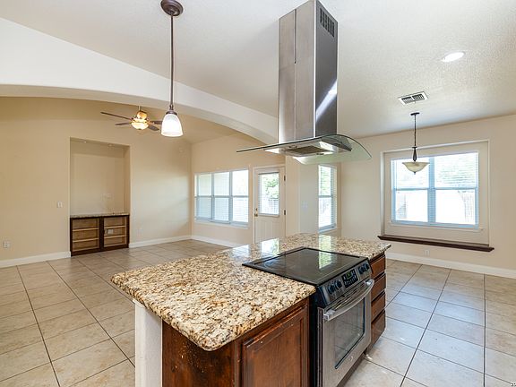 3rd image of 1026 Avenue H