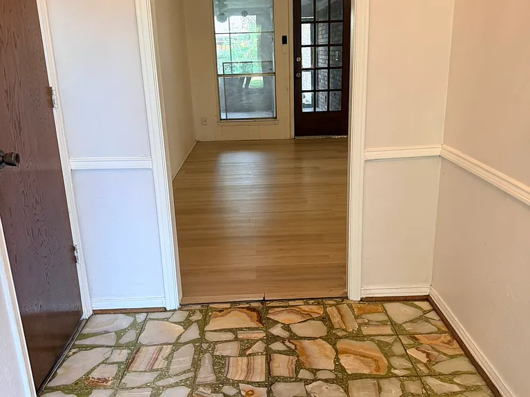 806 Hillsdale Dr — Photo 20