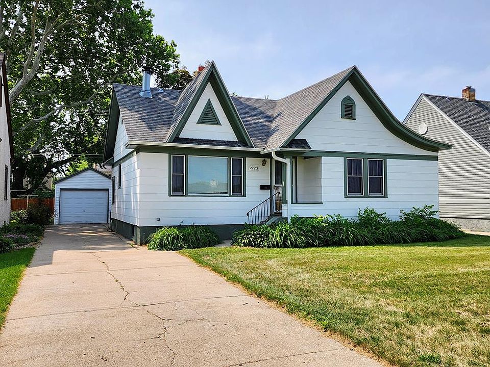 1st image of 2115 W 1st St