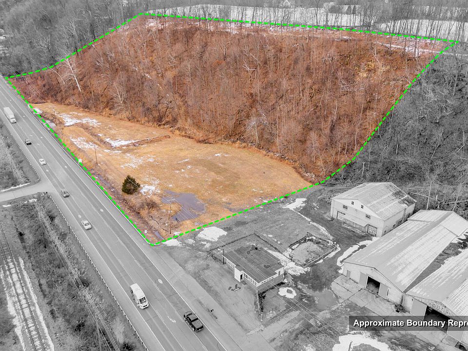 1st image of Columbia Blvd