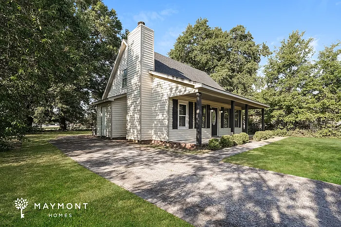 1911 Neptune Dr — Photo 4
