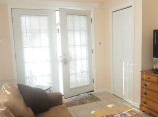 12 G St APT 46, Hampton, NH 03842