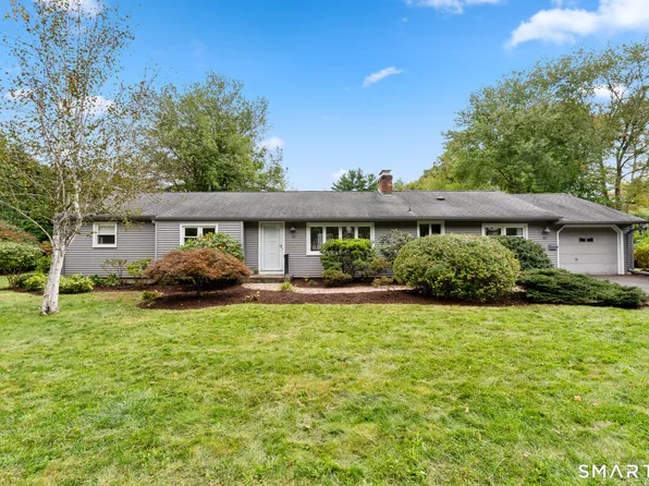 83 Richmond Lane, West Hartford, CT 06117