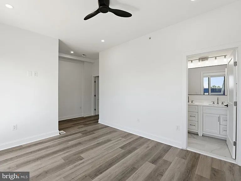 2404 N Capitol St NW #B — Photo 13