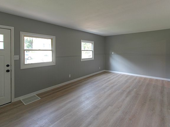 2nd image of 3909 Walker Ave