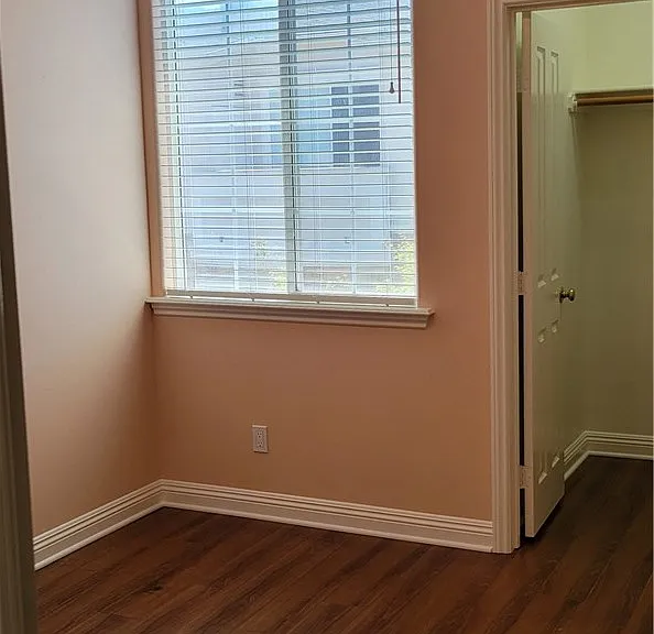 4110 W Kling St — Photo 37