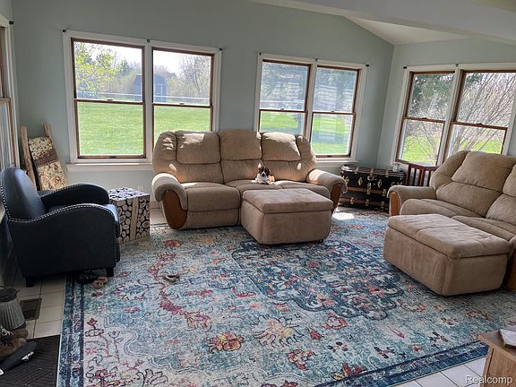 2nd image of 4171 Stewart Rd