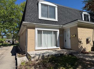 29828 City Center Dr APT 1, Warren, MI 48093