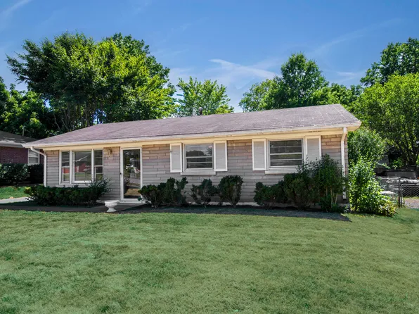 690 Eden Rd, Lexington, KY 40505