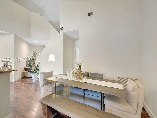 16339 Malibu Dr — Photo 14