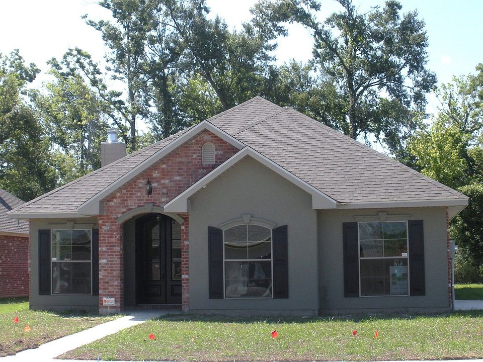 1st image of 202 Linda Diane Ct