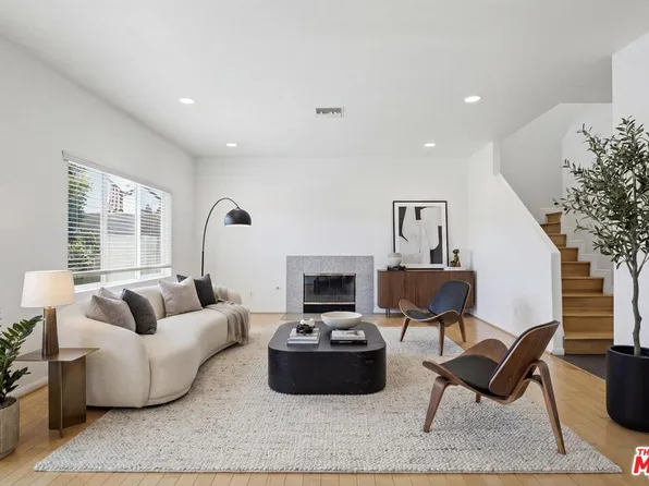 20300 Vanowen St APT 41, Winnetka, CA 91306