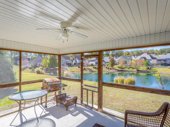 8454 Maple Valley Dr, Chattanooga, TN 37421