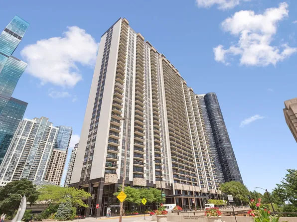 400 E Randolph St APT 930, Chicago, IL 60601