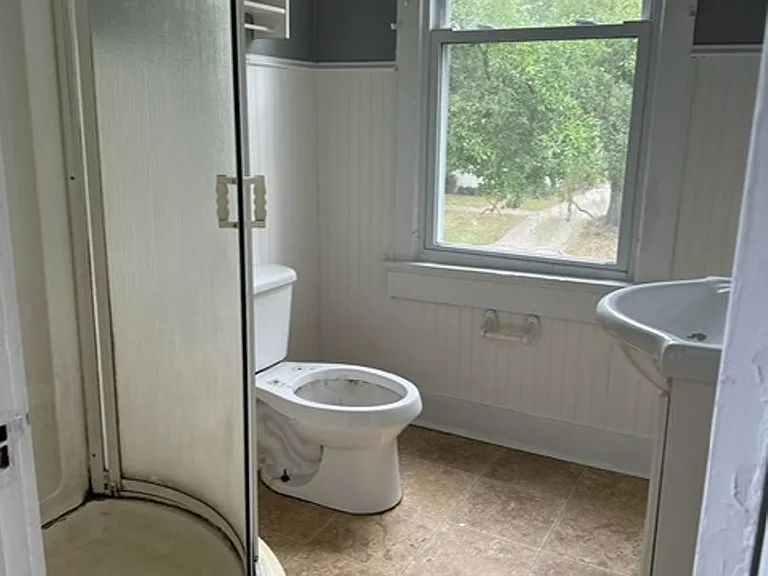 519 Highmarket St — Photo 7