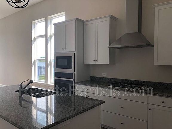 4th image of 367 Vista Lake Cir