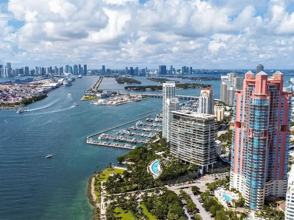 300 S Pointe Dr #Townhouse 3105, Miami Beach, FL 33139