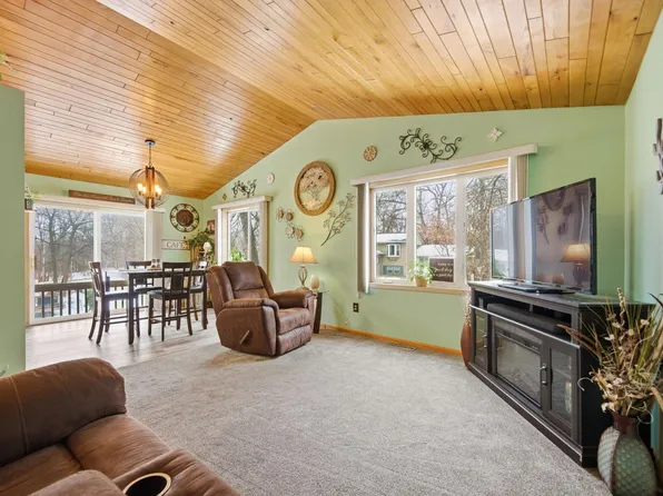 12011 Dogwood St, Zimmerman, MN 55398