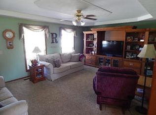 603 E Pine St, Green Forest, AR 72638