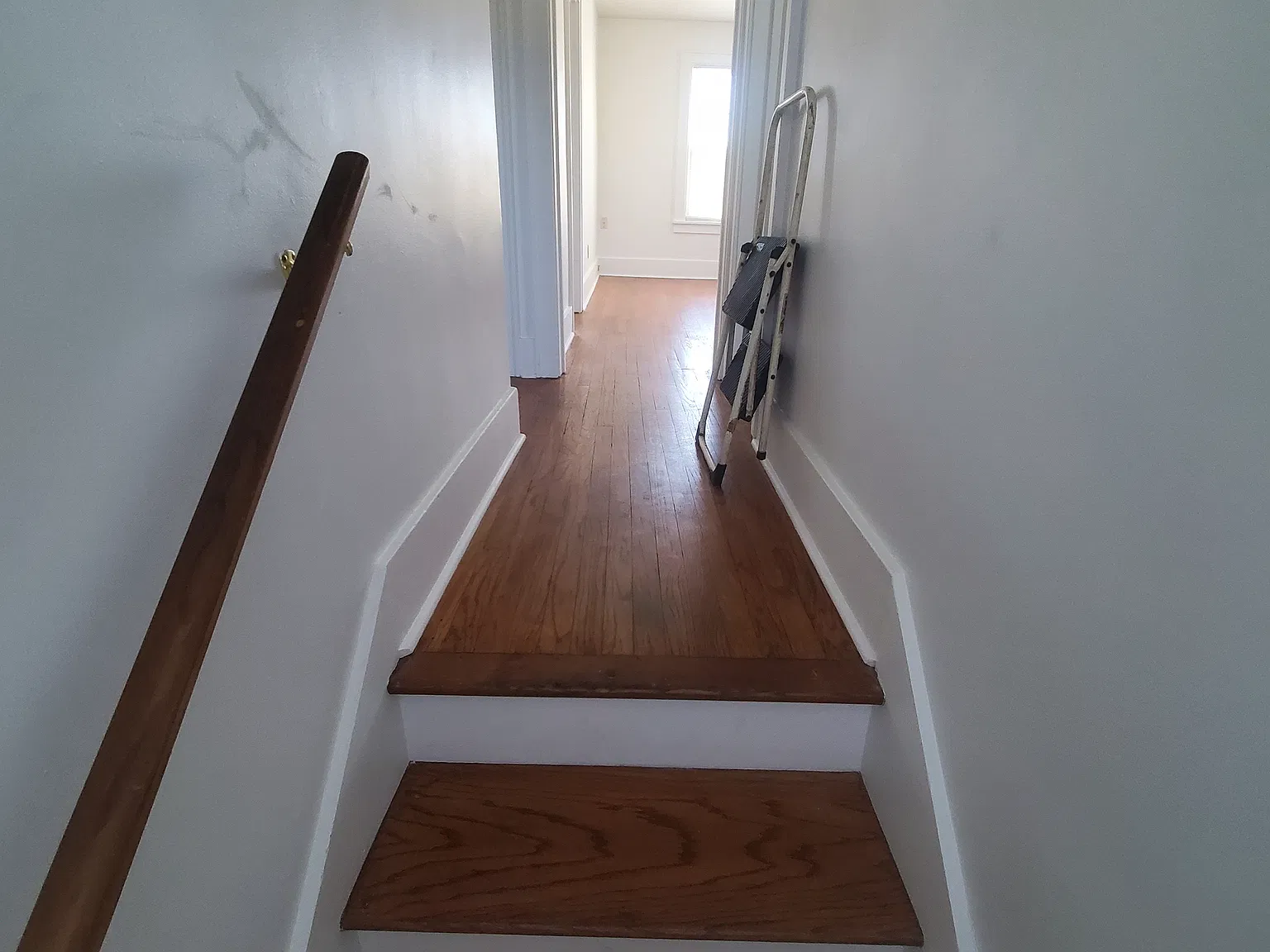 W Circular St, Saratoga Springs — Photo 2