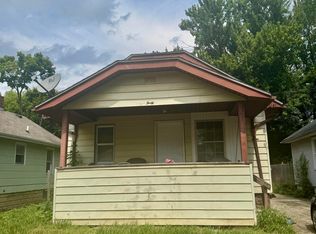 842 Ossington Ave, Flint, MI 48507