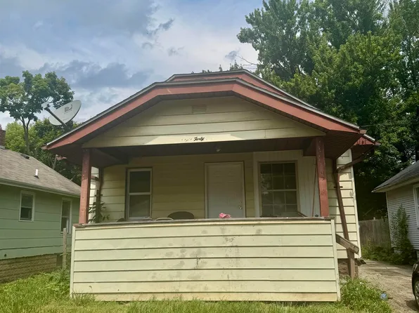 842 Ossington Ave, Flint, MI 48507