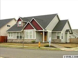 1710 Webb Lake Dr, Silverton, OR 97381