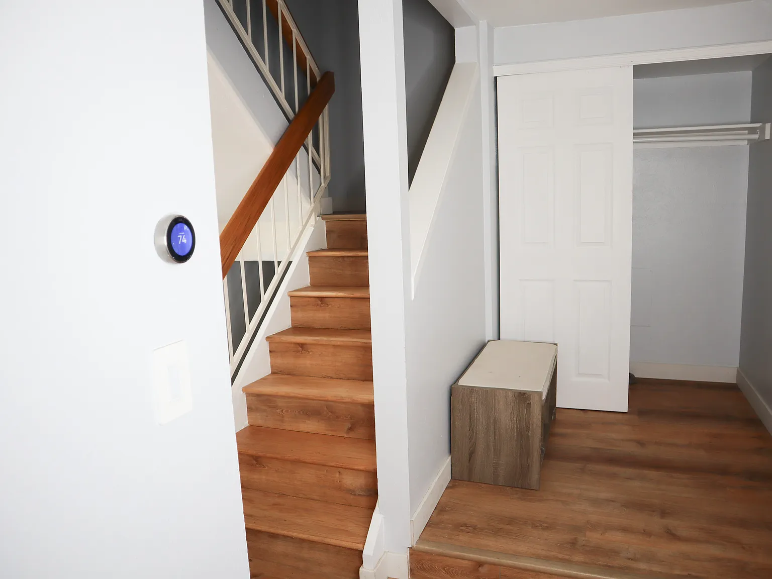 1050 S Monaco Pkwy — Photo 2