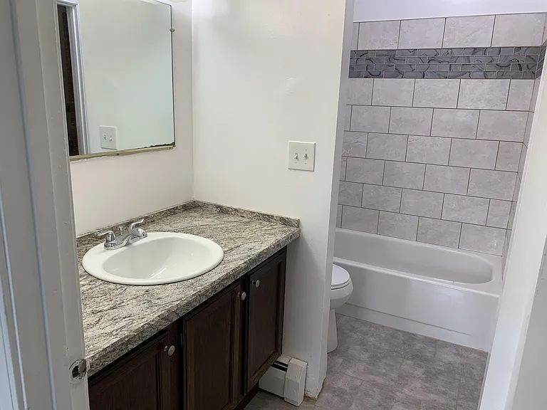 118 Cottage St #5 — Photo 15