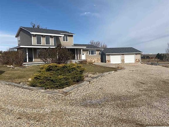 2nd image of 13 Prairie Dr