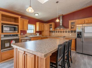 52 Center St, Damariscotta, ME 04543