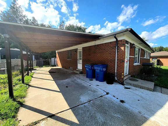 3rd image of 25329 Saint Clement Dr