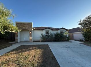 2521 La Parra Ln, Laredo, TX 78046