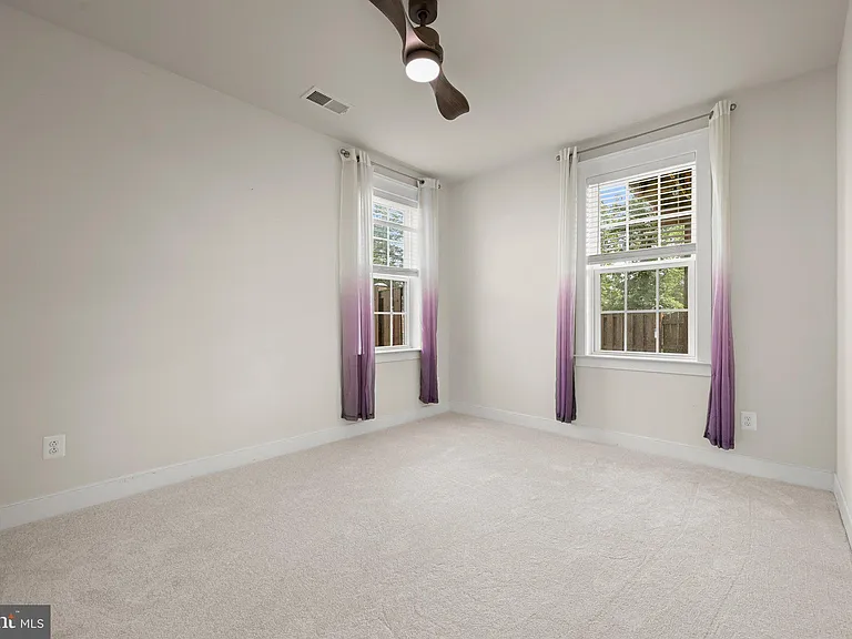 212 Upper Brook Ter — Photo 40