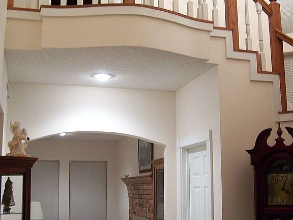 2nd image of 307 Tanglewood Cir