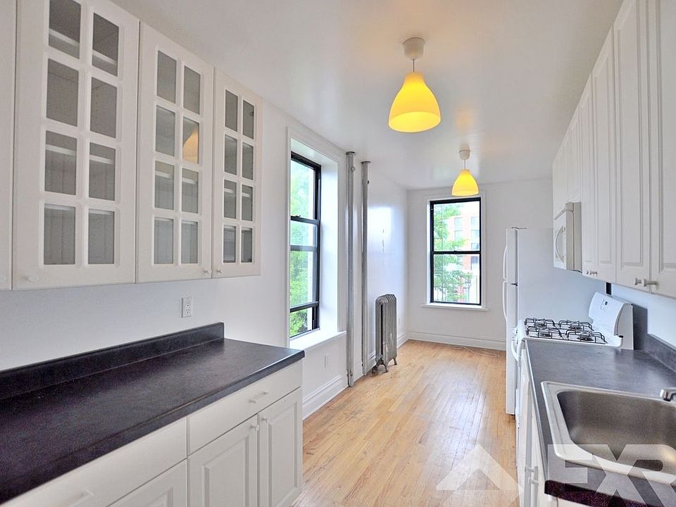1st image of 77 Lefferts Pl APT 1R
