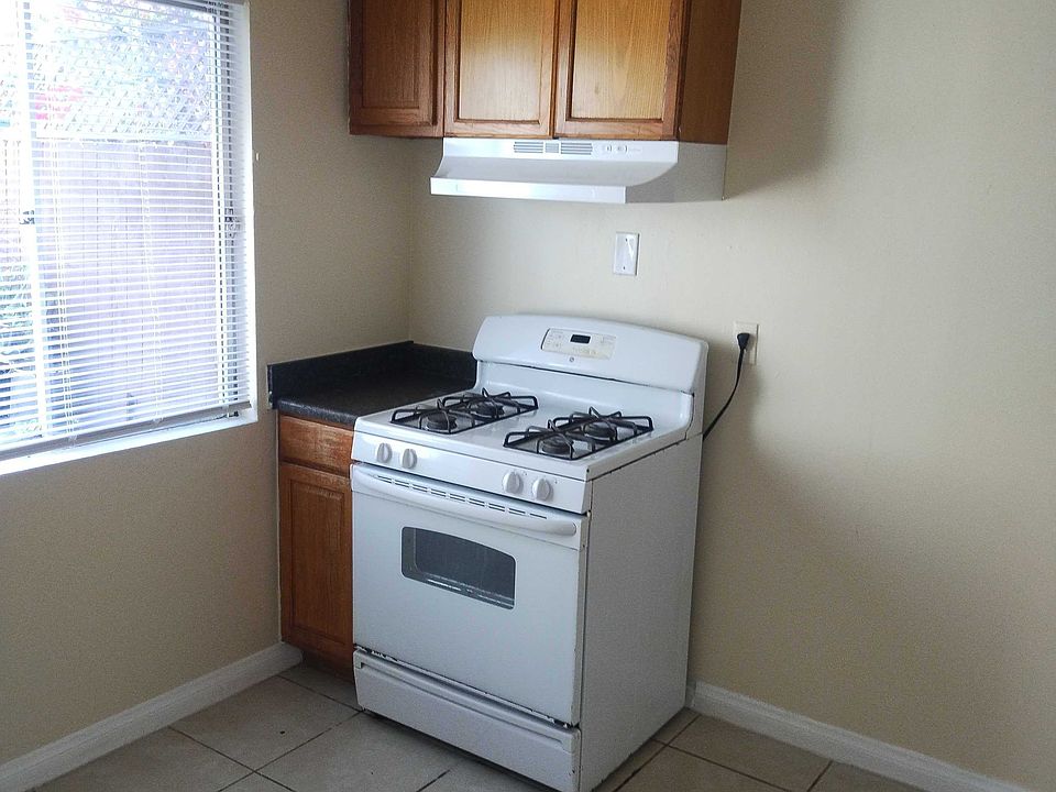 1st image of 3810 Euclid Ave #7