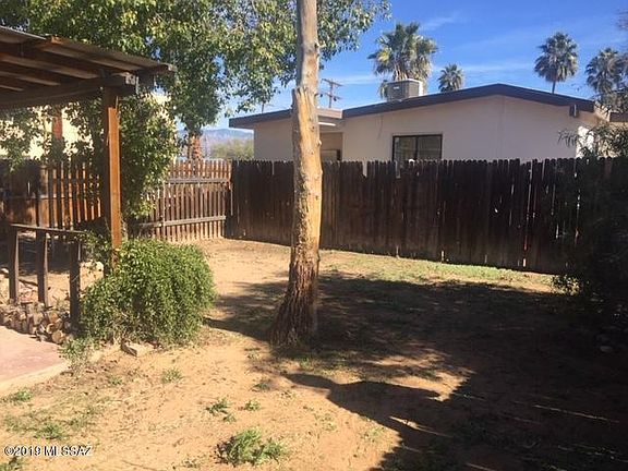 3rd image of 2555 N Winstel Blvd #2561