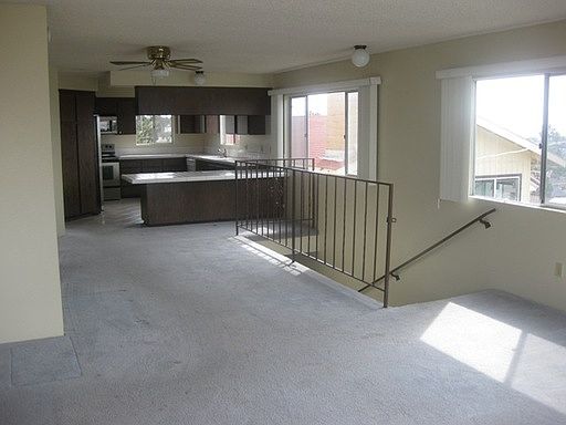 2nd image of 4666 Narragansett Ave