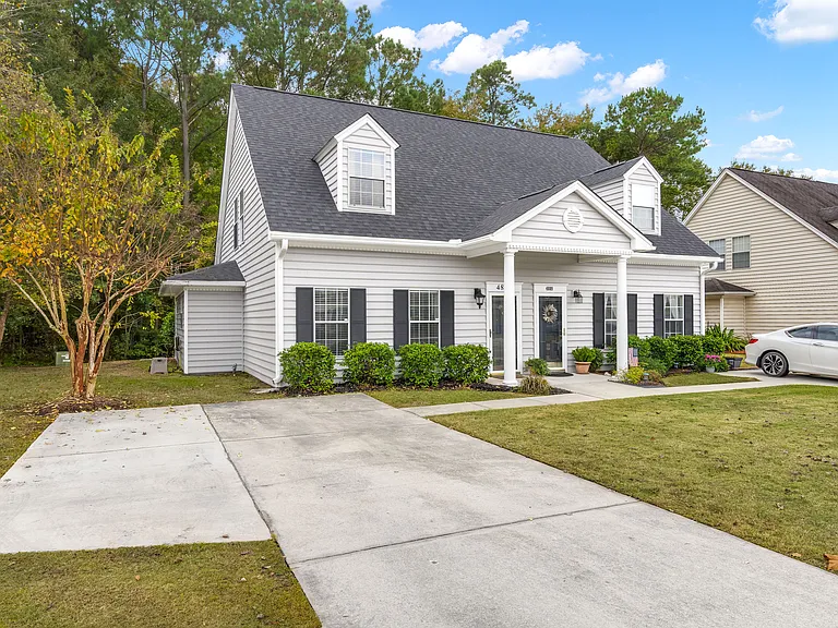 4887 Habersham Ln — Photo 2