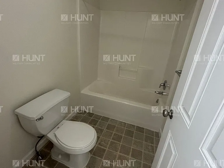 31 Lancaster Ave — Photo 19